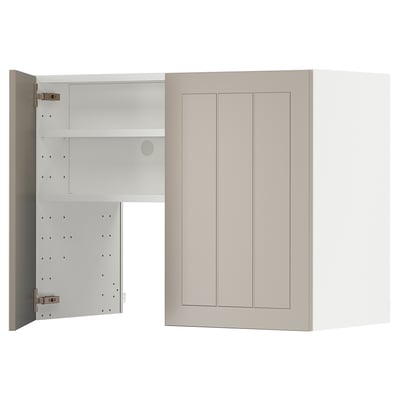METOD Wall cb f extr hood w shlf/door, white/Stensund beige, 80x60 cm