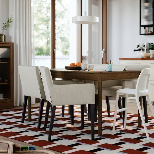 TONSTAD / MÅRENÄS Table and 4 chairs, brown oak veneer/Gunnared beige black, 140/196x85 cm