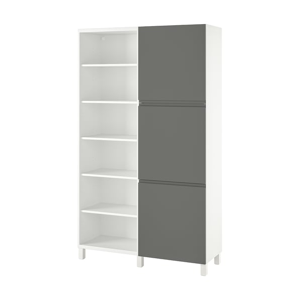 Dulap de depozitare BESTÅ, gri și alb, design minimalist modern, rafturi deschise, uși reglabile, cu închidere amortizată.