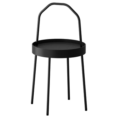 O masă laterală BURVIK neagră cu blat rotund și picioare metalice minimaliste, cu mâner pentru o portabilitate ușoară.