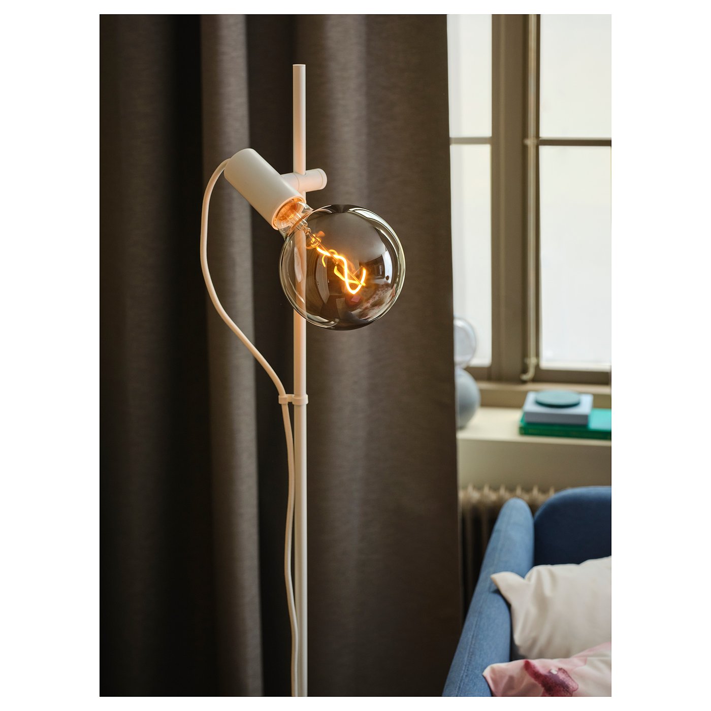 HÅRSLINGA lampadar, alb - IKEA