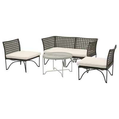 Set mobilier de exterior JUTHOLMEN: canapea, 2 scaune, măsuță de cafea din ratan cu perne albe.