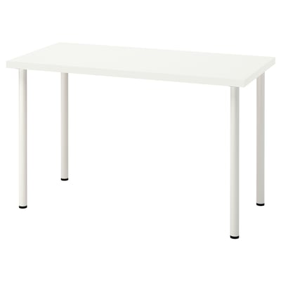 Un birou LAGKAPTEN, alb, dreptunghiular cu picioare metalice. Design modern, minimalist pentru utilizare versatilă.