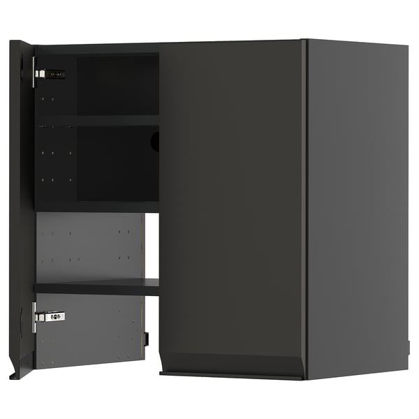 Dulap de bucătărie METOD negru cu uși negre mate, mânere metalice și rafturi reglabile.