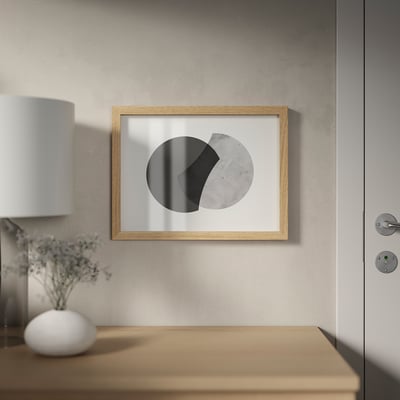 Cadru RÖDALM, stejar natural, design modern, formă dreptunghiulară, gol cu mat gri, textură de lemn.