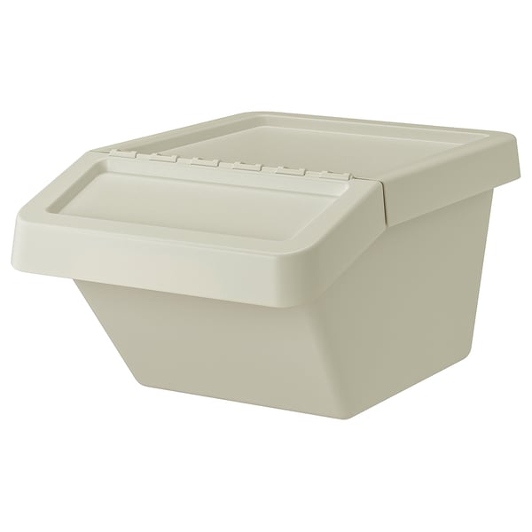 Un coș de sortare a deșeurilor SORTERA în alb. Este dreptunghiular cu capac pliabil și fabricat din plastic reciclat.
