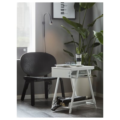 Birou trottan alb, dreptunghiular, raft din plasă metalică, un sertar, picioare în formă de A.