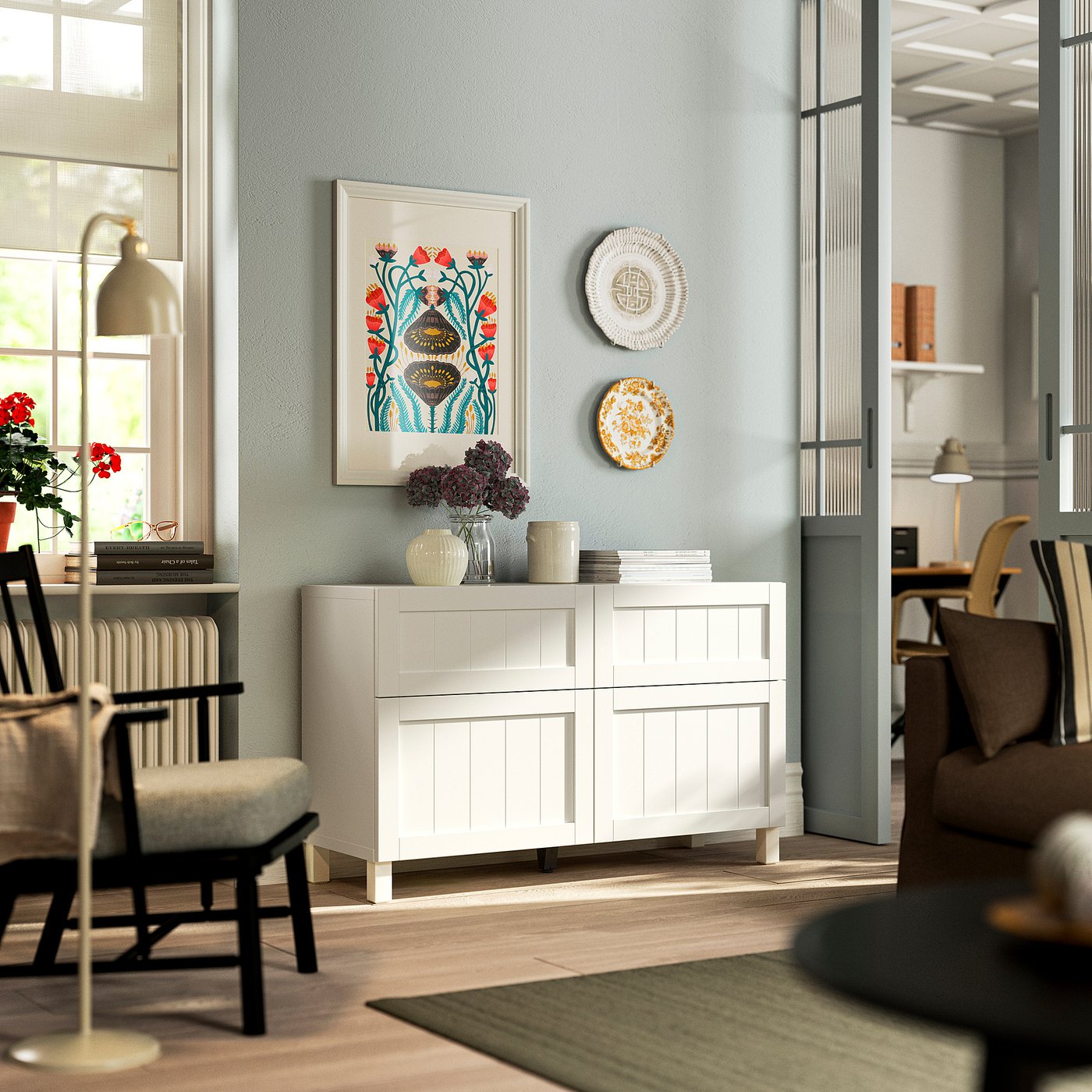 BESTÅ Komb.odlaganje s vratima/fiokama, Pipmakare bela/Stubbarp bela, 120x42x74 cm