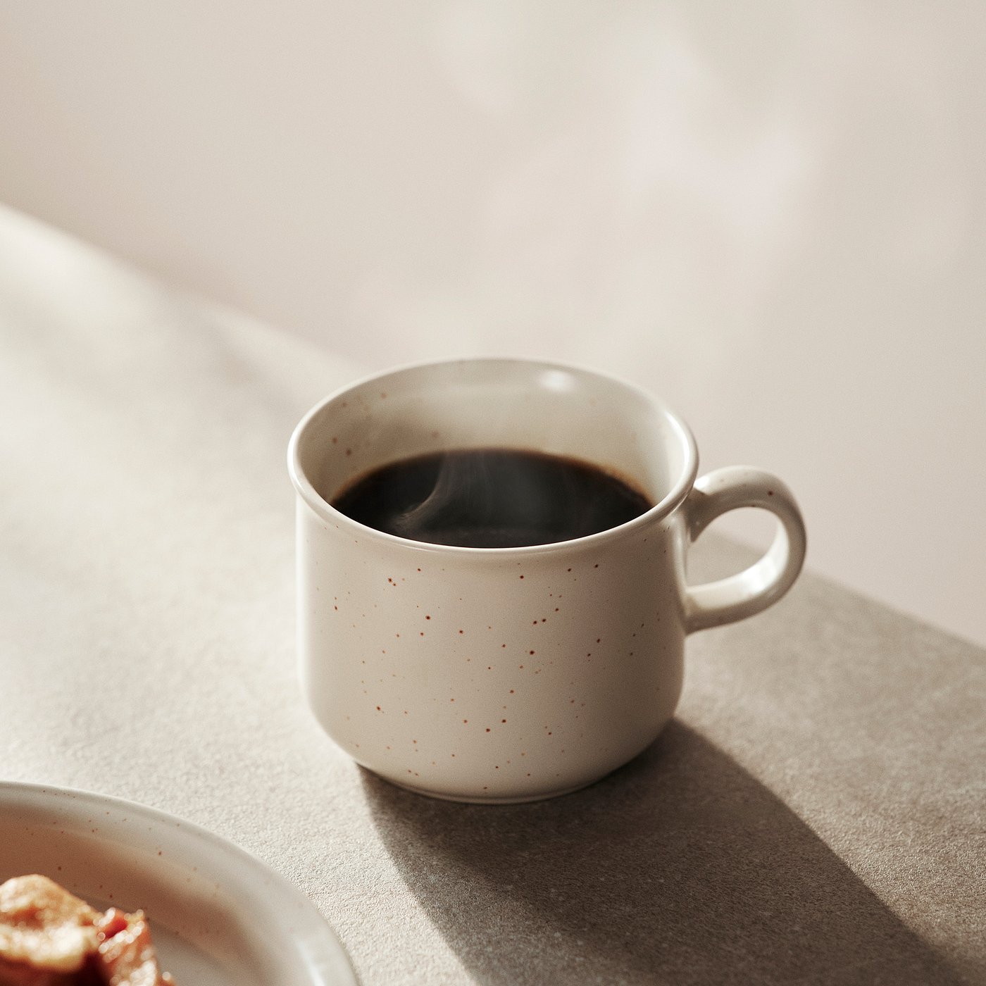 DAGGASTER Šolja, tačkasto/svetlobež, 40 cl