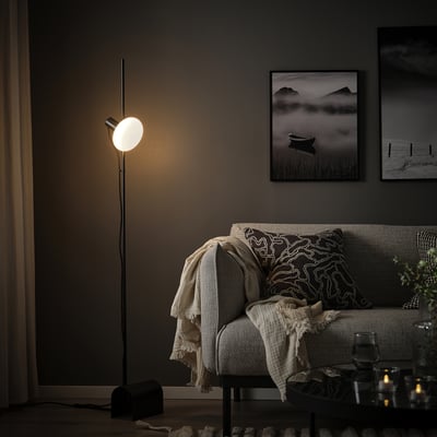 HÅRSLINGA / MOLNART Pod.lampa i sijalica, crna/u obliku krofne opal bela