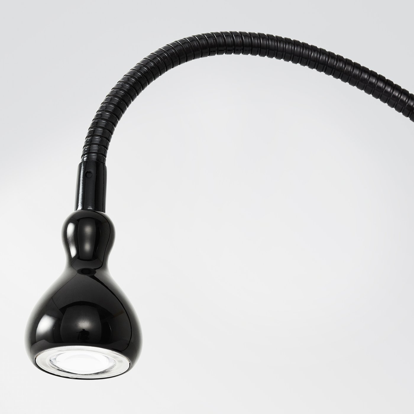 JANSJÖ LED USB lampa, crna, 38 cm