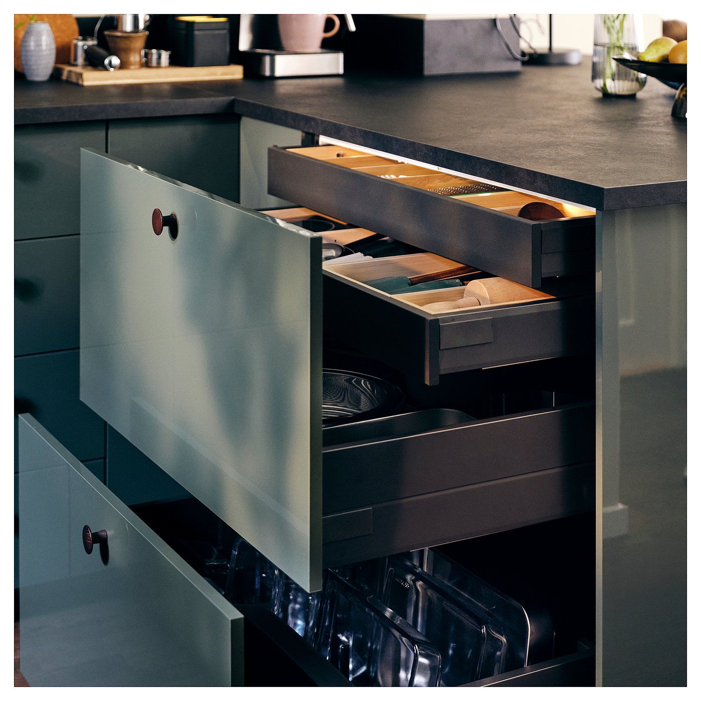 KNIVSHULT Fioka, srednja, tamnosiva, 40x60 cm