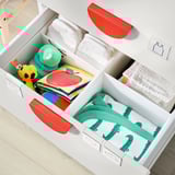 SMÅSTAD / PLATSA Kombinacija za odlaganje, bela bela/sa stolim za presvlačenje, 210x79x181 cm