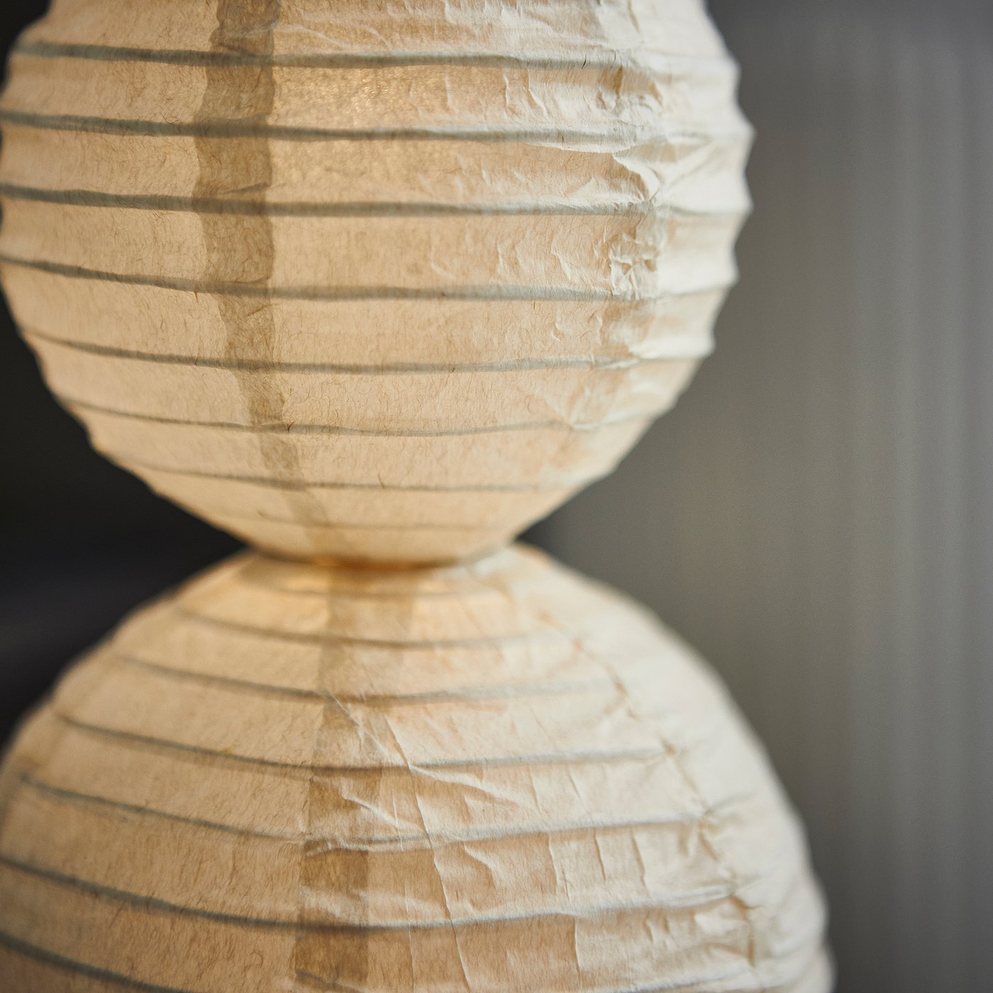 STRÅLA LED ukrasna stona lampa, loptasto na baterije/bela