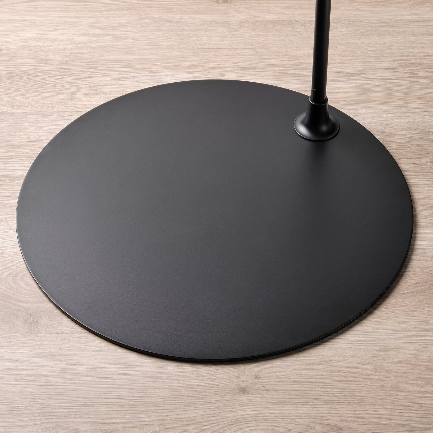 VÅGHÖJD LED podna lampa, podesivog intenziteta crna