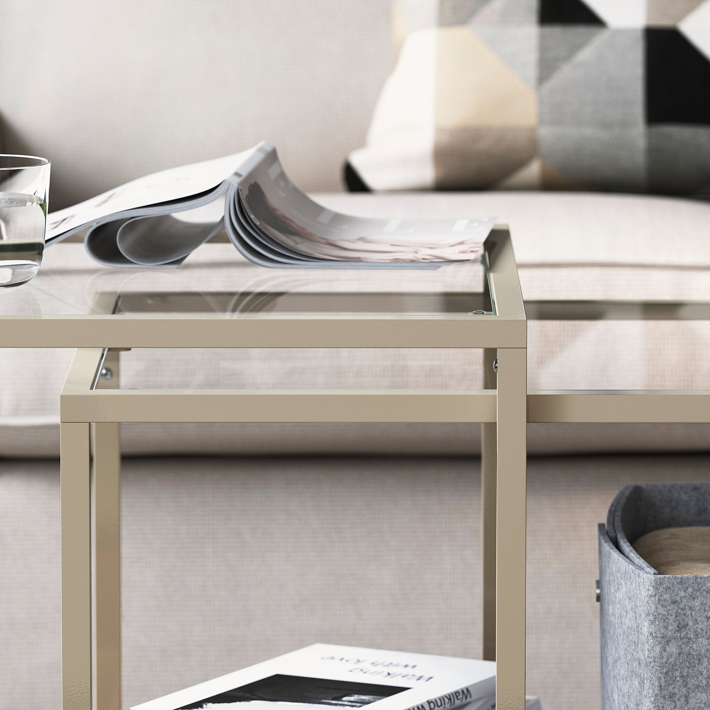 VITTSJÖ Set stočića, 2 kom., svetlobež/staklo, 90x50 cm