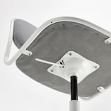 ÖRFJÄLL كرسي دوّار, أبيض/Vissle رمادي فاتح