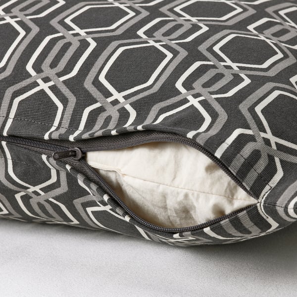 Geometric pillowcase with zipper, grey-white, 50x50 cm.