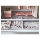 Kómp spice jewelry organizer: soft felt, grey, divided sections, stores necklaces, rings, earrings.