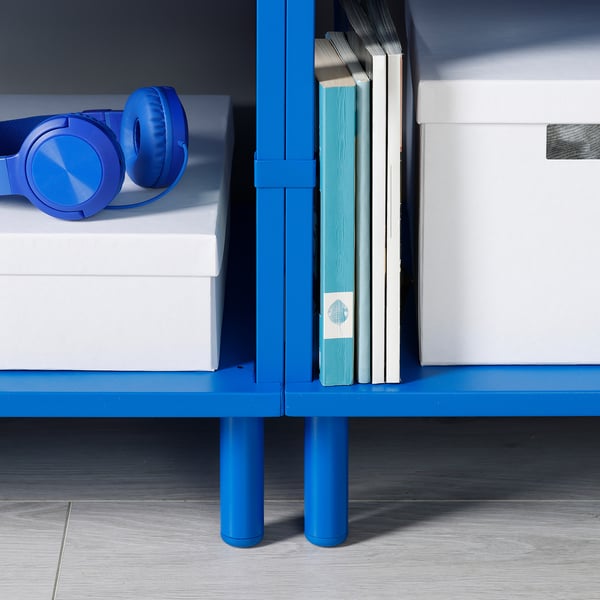 Blue storage legs lift platsa, easy to clean underneath.