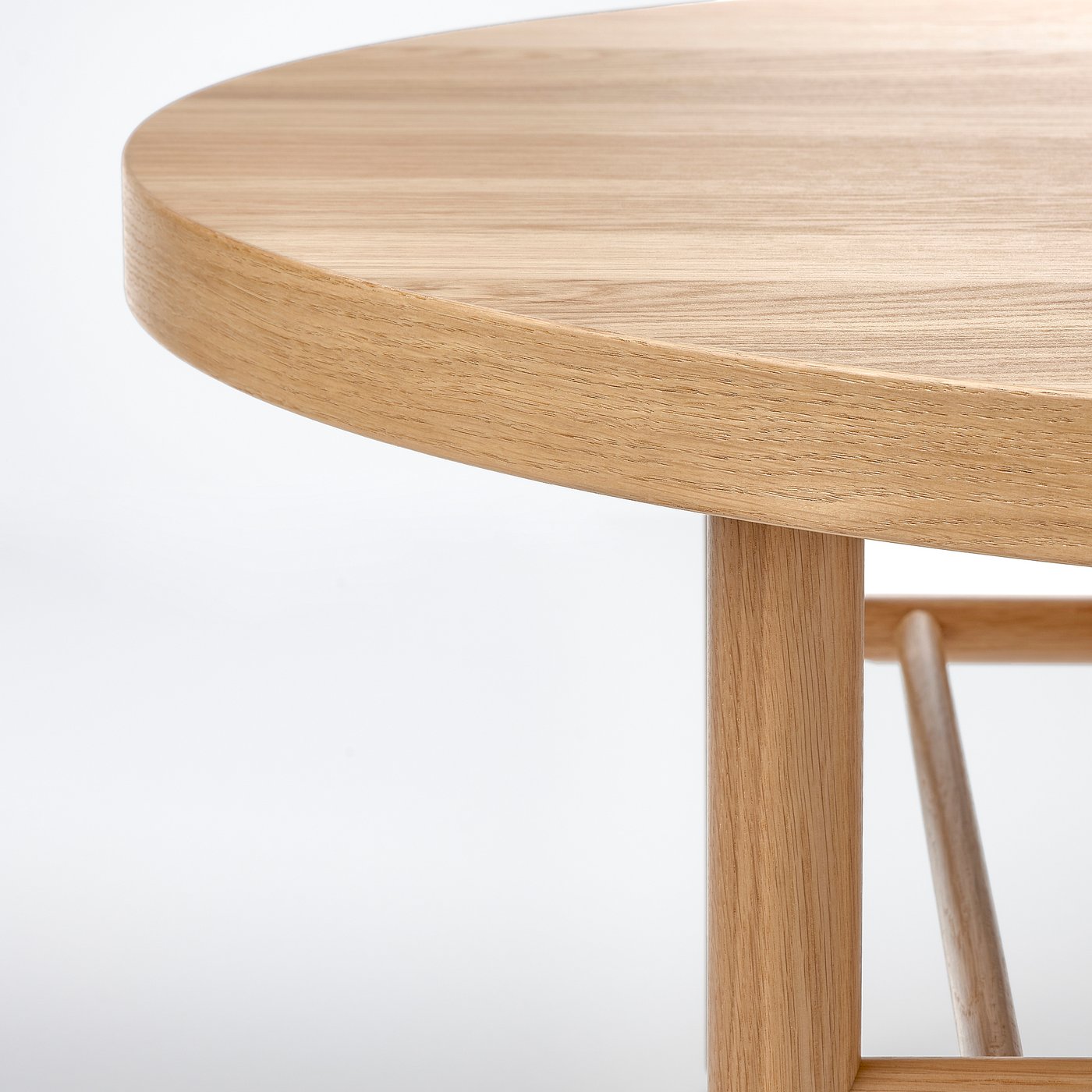 IKEA LISTERBY 円形センターテーブル 90cm LISTERBY coffee table, oak veneer, 90 cm - IKEA Sweden