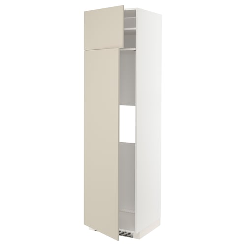 A beige METOD kitchen cabinet with an adjustable shelf. Modern, upright, and sleek design.