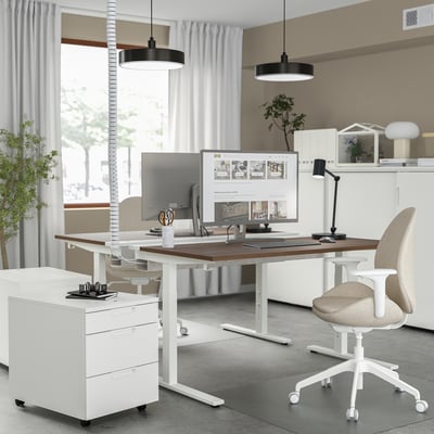 Modern office setup with MITTZON desk, ergonomic chair, monitors, keyboard, mouse, and accessories. Spacious, height-adjustable, 10-year guarantee.