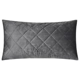 Soft grey cushion cover, diamond patterned, recycled velvet polyester, rectangular shape.