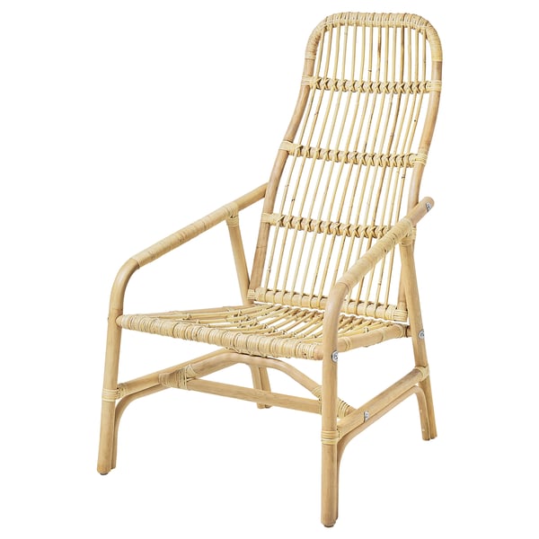 Natural wicker SALNÖ chair. Light brown, curved design with armrests and woven back.