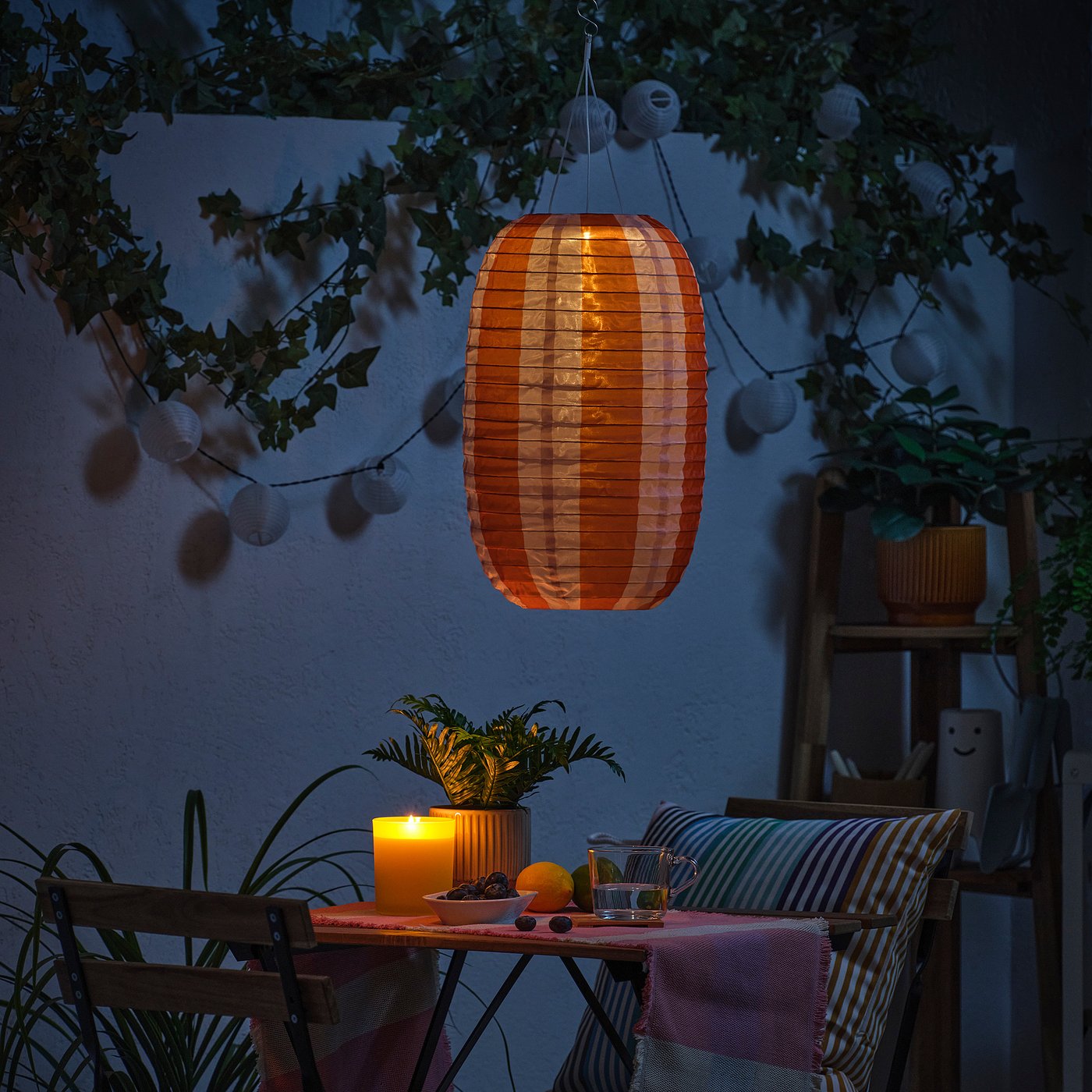 SOLVINDEN pendant lamp, stripe pattern solar-powered/orange pink