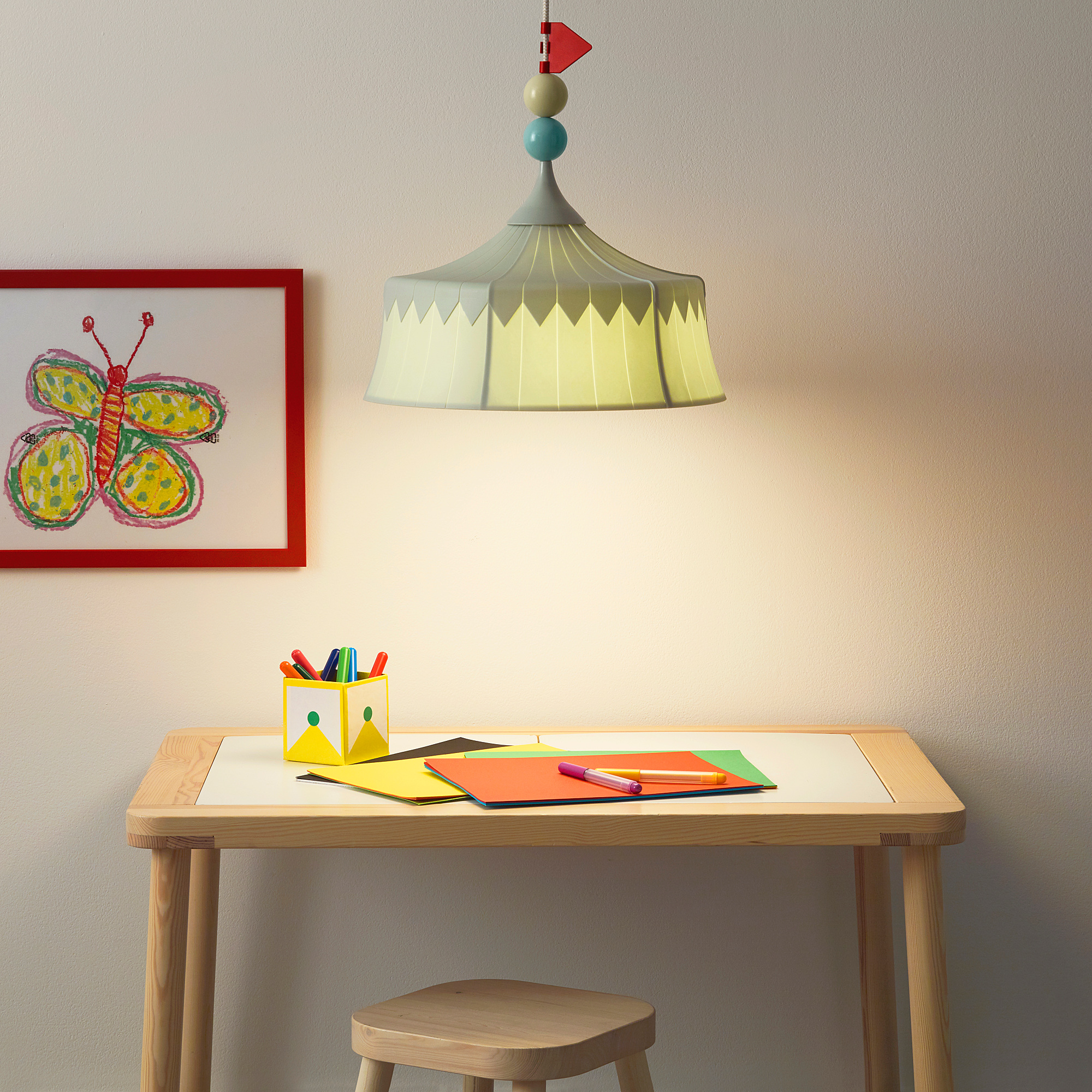 Kids study desk with TROLLBO lamp & supplies