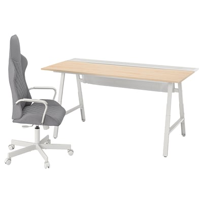 UTESPELARE gaming setup: grey chair, wooden desk, adjustable height.