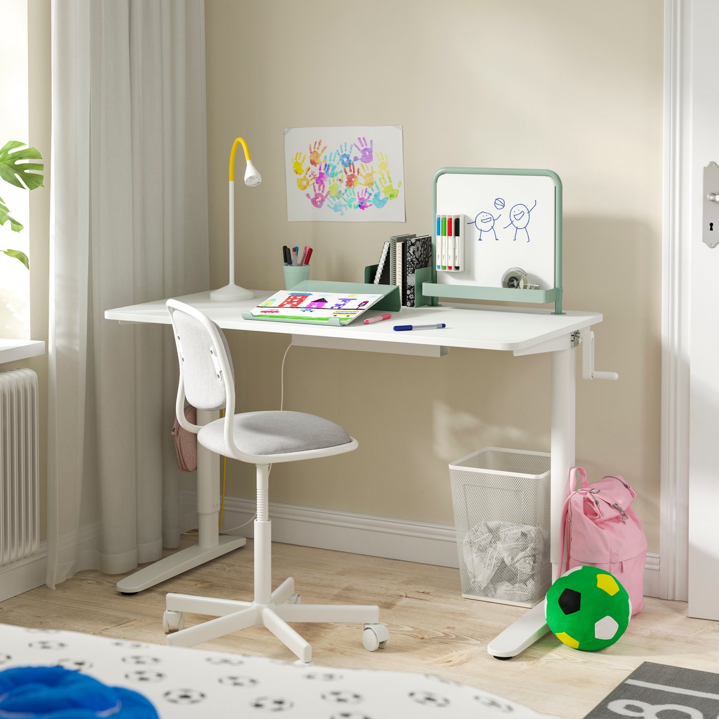 IKEA RELATERA skrivbordskombination sitt/stå, vit/ljus grågrön, 117x60 cm