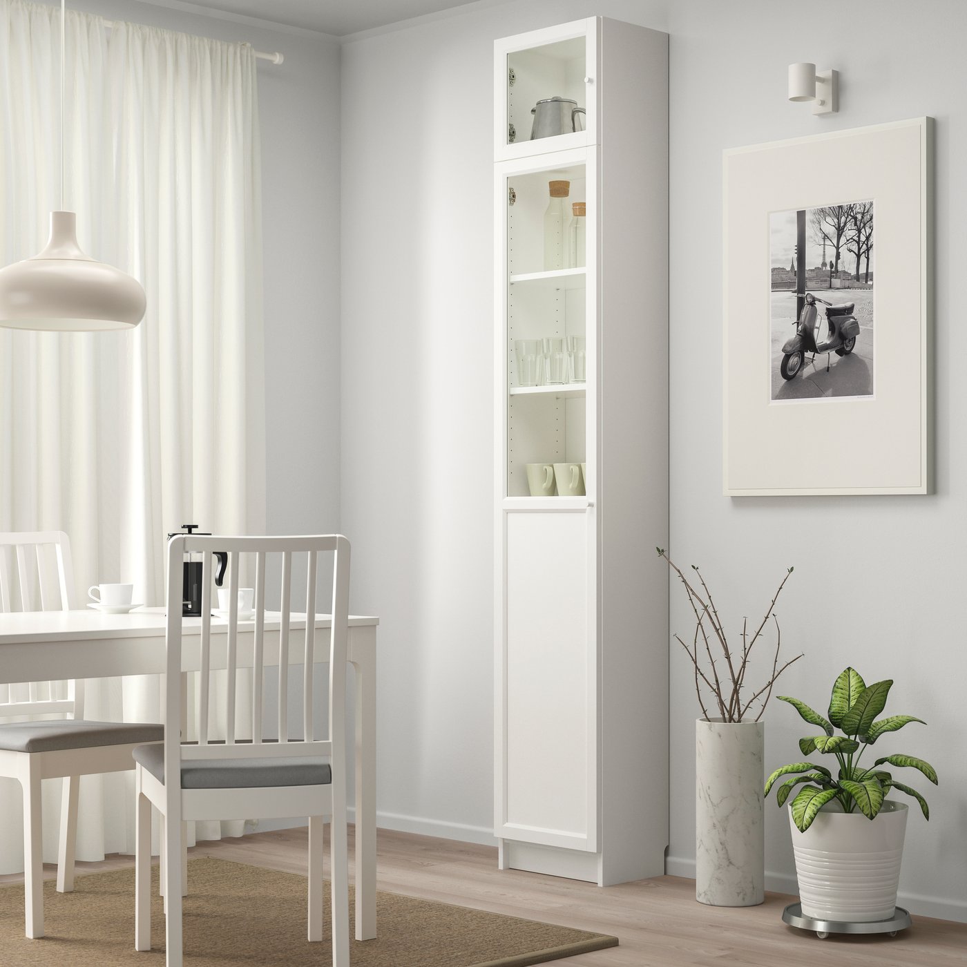 IKEA BILLY / OXBERG bokhylla m överhylla/panel-/vdörrar, vit/glas, 40x30x237 cm