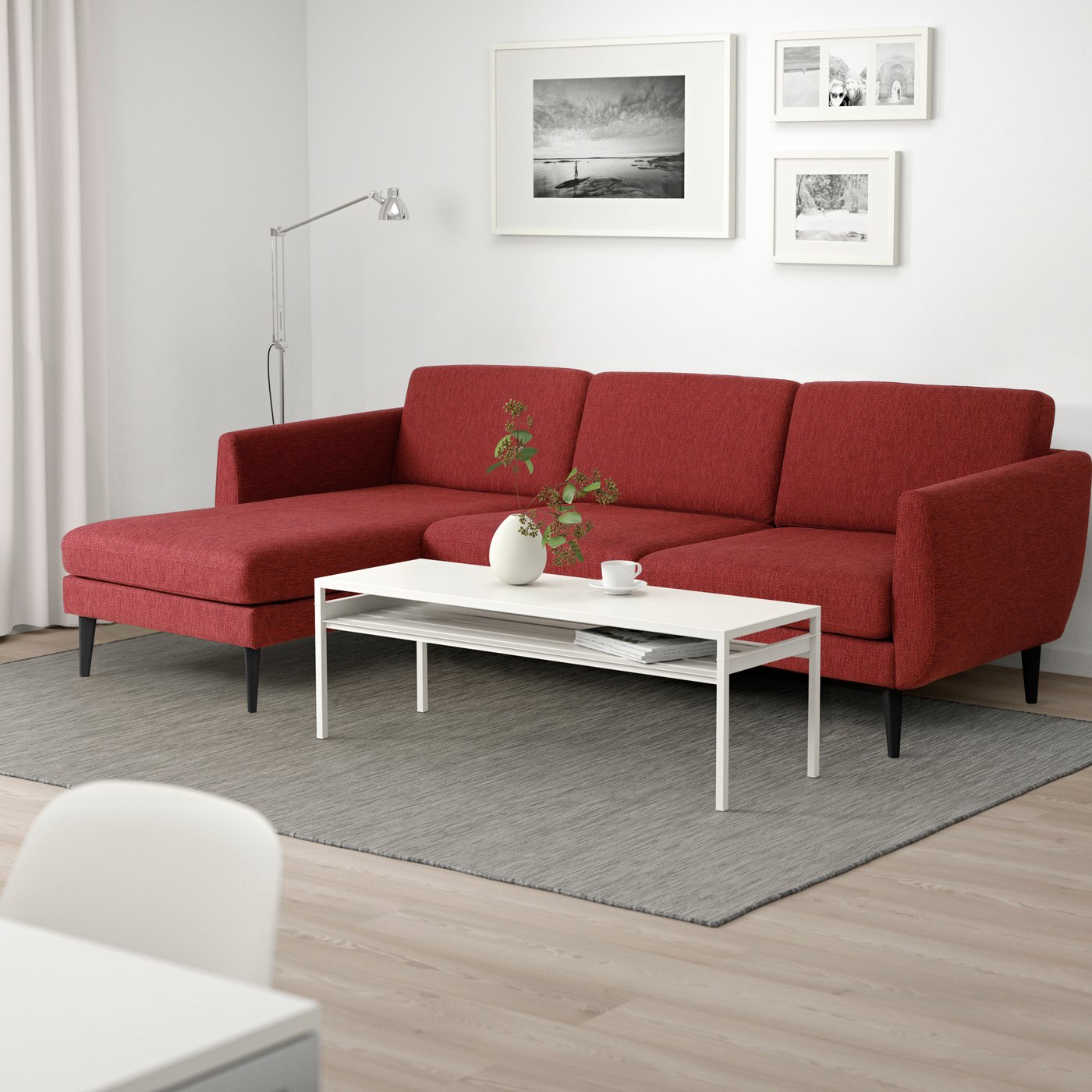IKEA SMEDSTORP 4-sitssoffa med schäslong, lejde röd/brun/svart