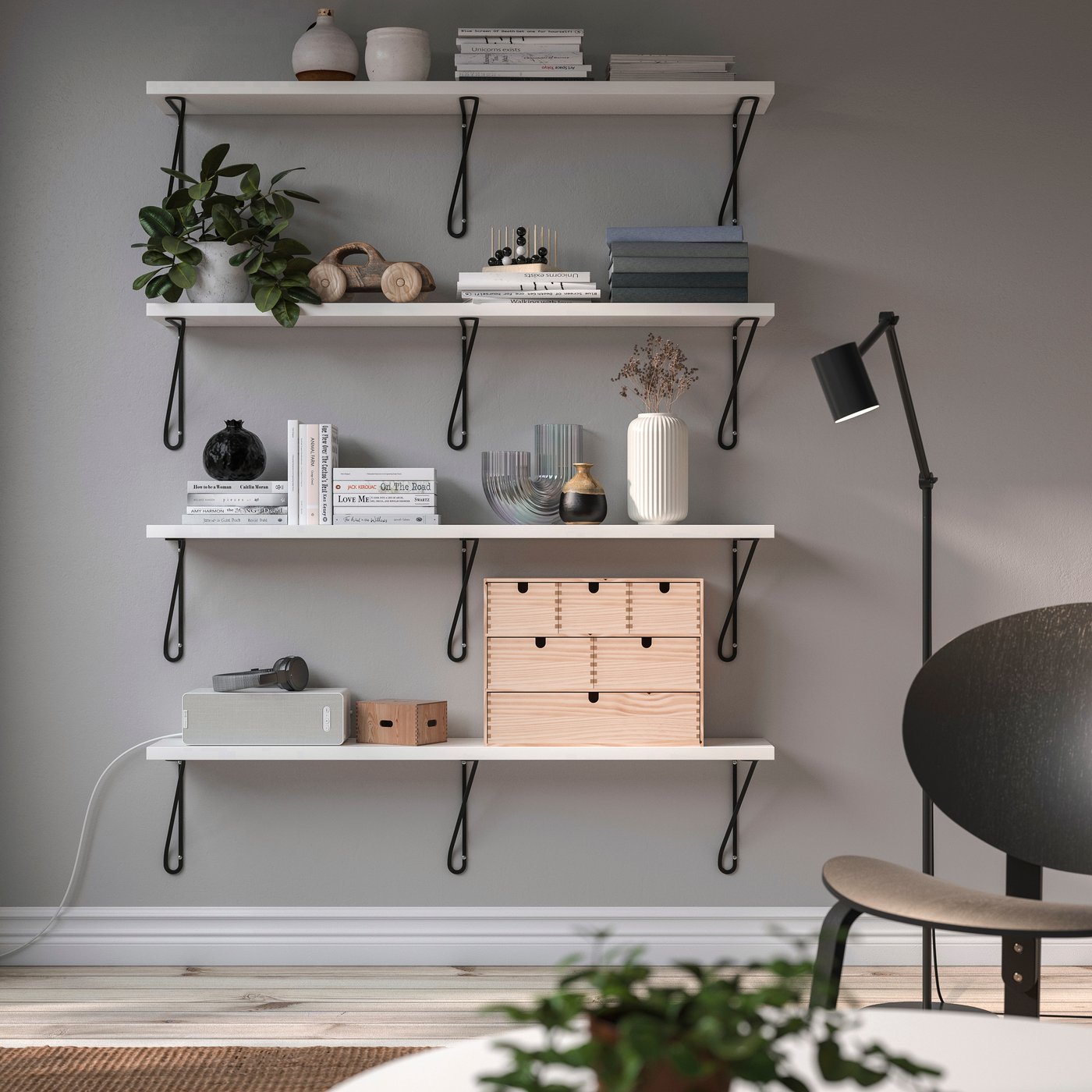 IKEA BERGSHULT / FÖRLÄGGARE vägghylla, svart/vit, 120x20 cm