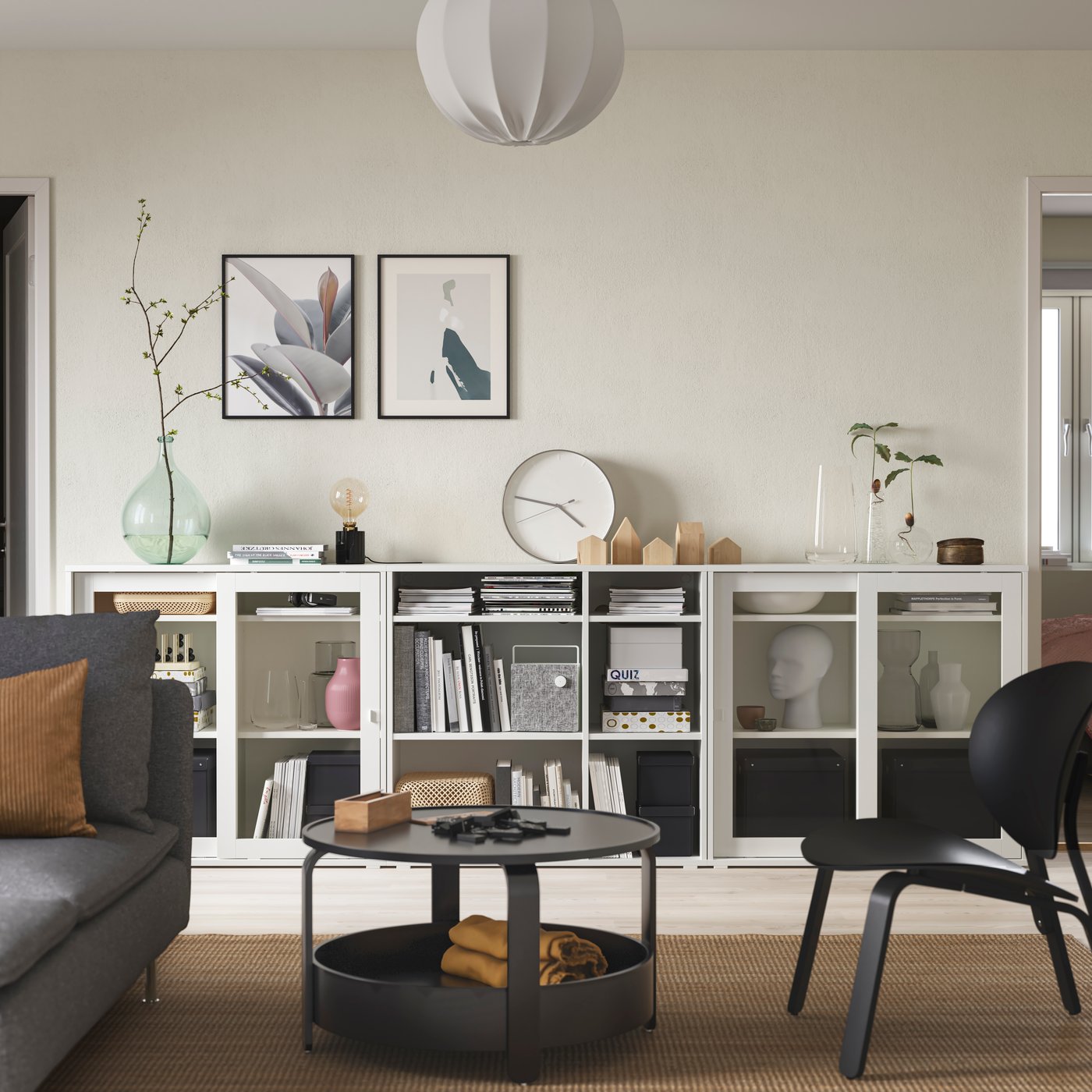IKEA VIHALS förvaringskombination med glasdörr, vit/klarglas, 285x37x90 cm