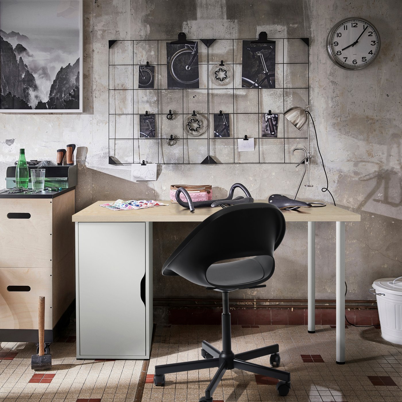 IKEA MITTCIRKEL / ALEX skrivbord, livligt furumönster/vit, 140x60 cm