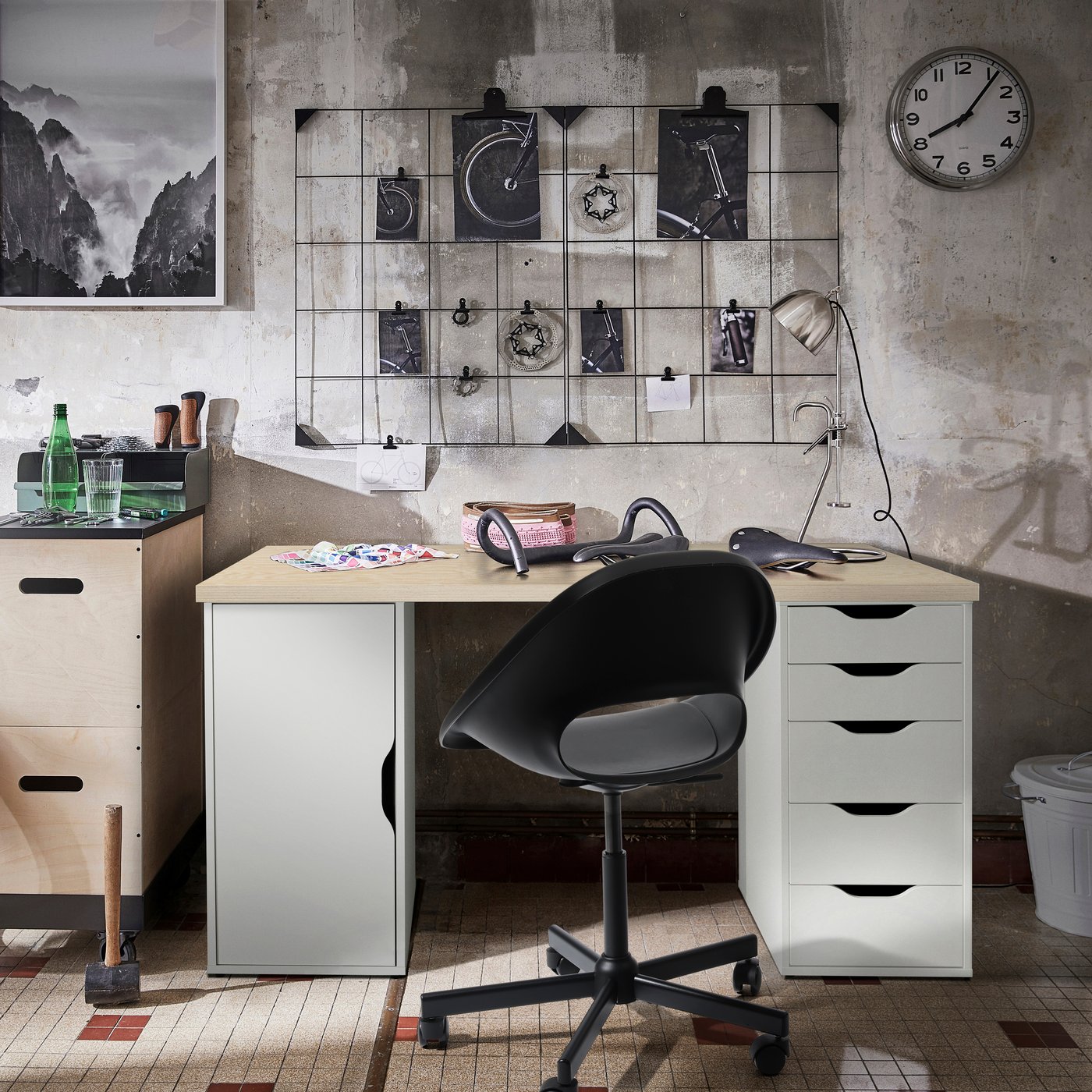 IKEA MITTCIRKEL / ALEX skrivbord, livligt furumönster/vit, 140x60 cm