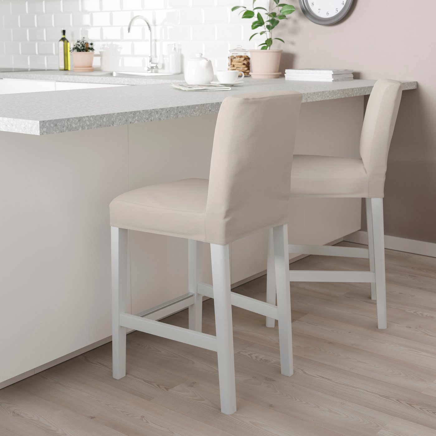 IKEA BERGMUND barstol, bänkhöjd vit/hallarp beige, bänkhöjd/vit, 62 cm
