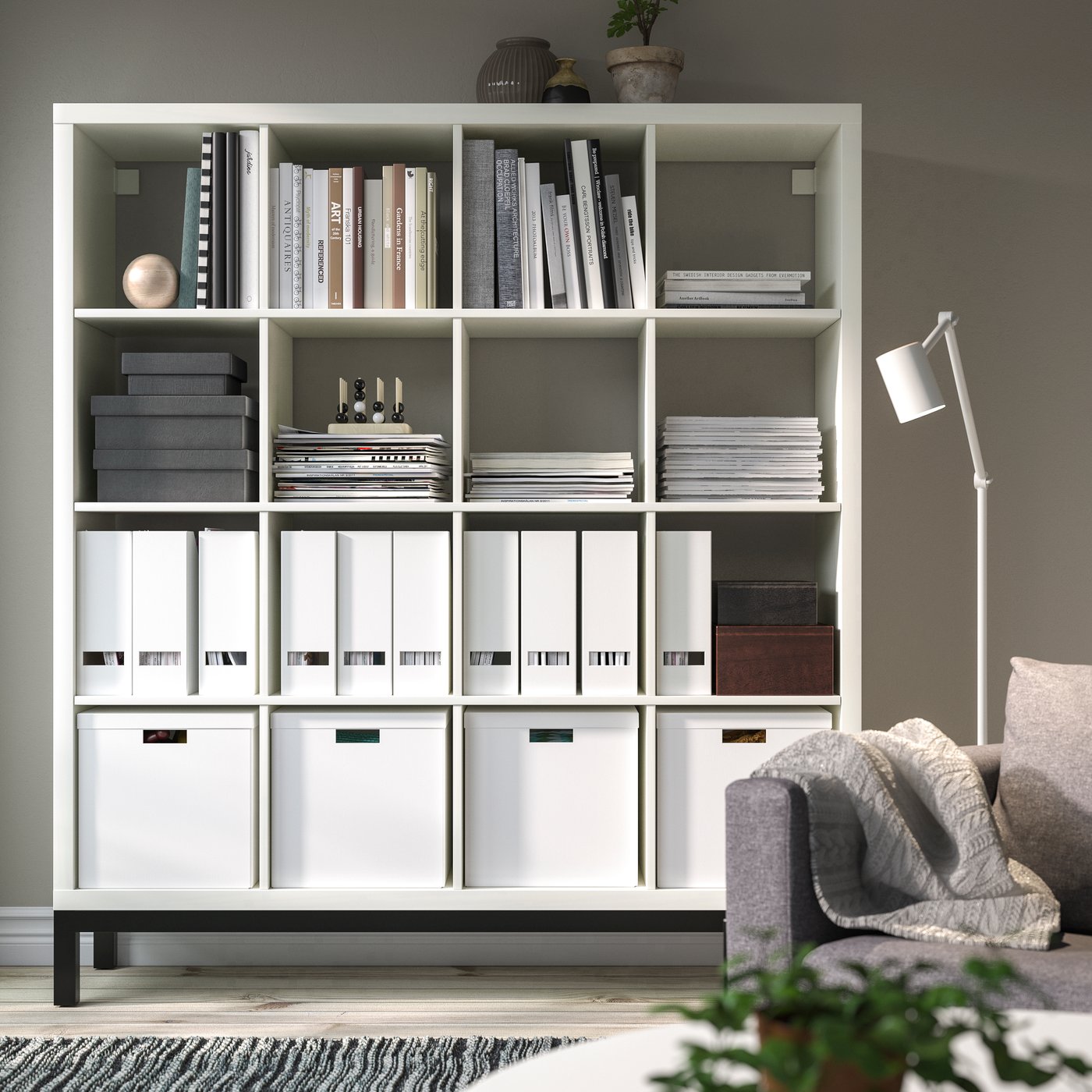 IKEA KALLAX hylla med underrede, vit/svart, 147x164 cm