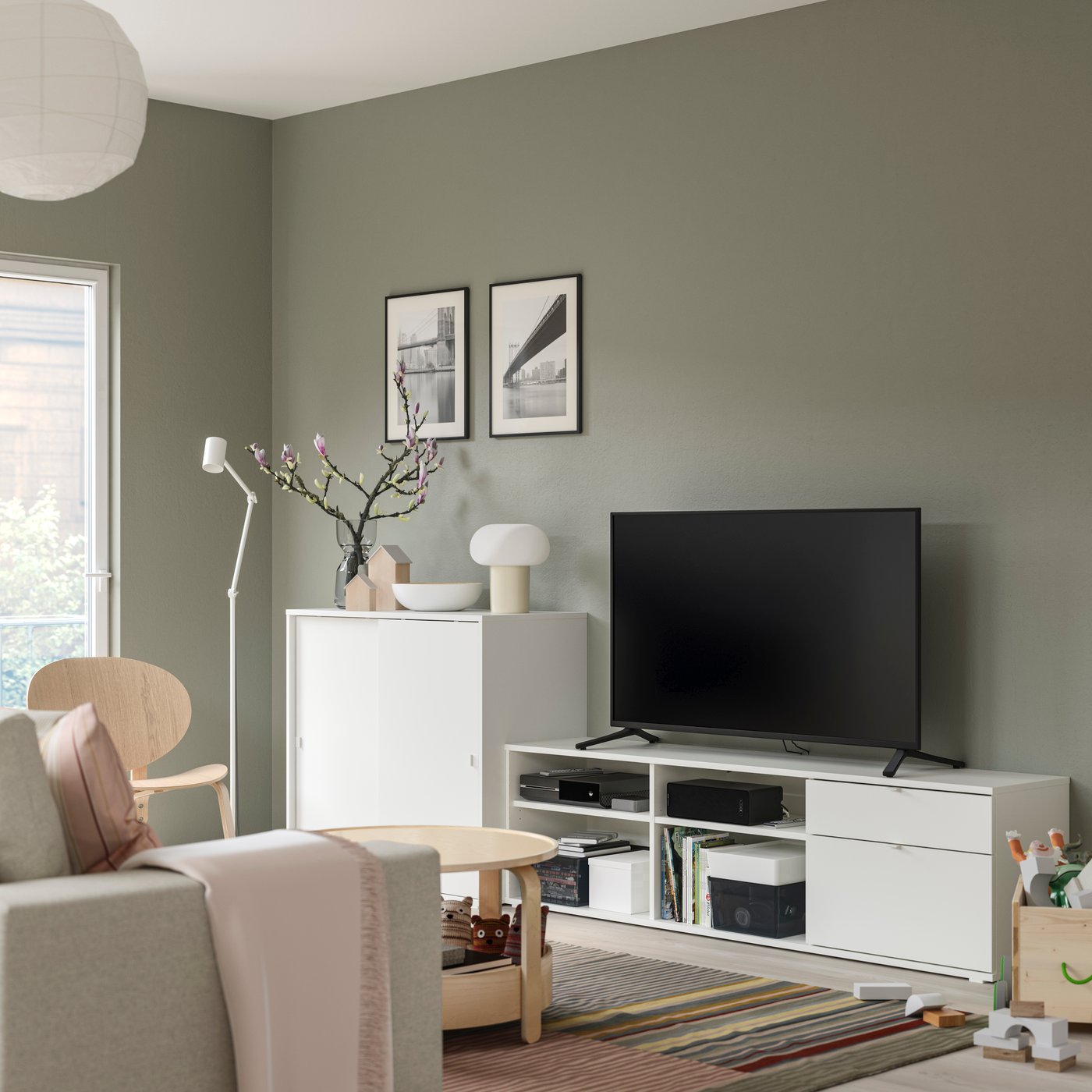 IKEA VIHALS tv-/förvaringskombination, vit, 275x47x90 cm