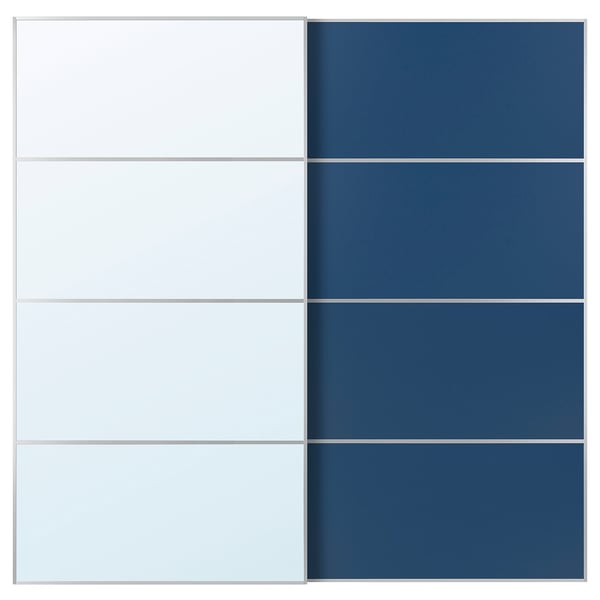 En AULI skjutdörr med speglade och blå paneler, tillverkad av aluminium och glas i modern design.