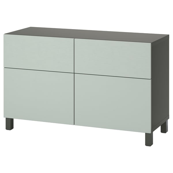 BESTÅ Förvaringskombination+dörrar/lådor - mörkgrå/Hjortviken/Stubbarp blek grågrön 120x42x74 cm