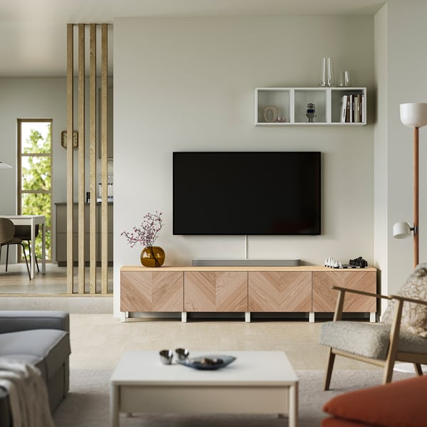 BESTÅ Tv-bänk med dörrar, vit/Hedeviken/Stubbarp ekfaner, 240x42x50 cm