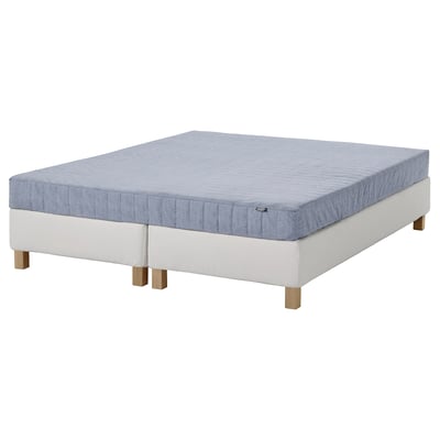 ESPEVÄR/VADSÖ: vit sängstomme med blå madrass. Modern, elegant design. Bonnell-fjädrar för stöd. Redo för en bekväm sömn.
