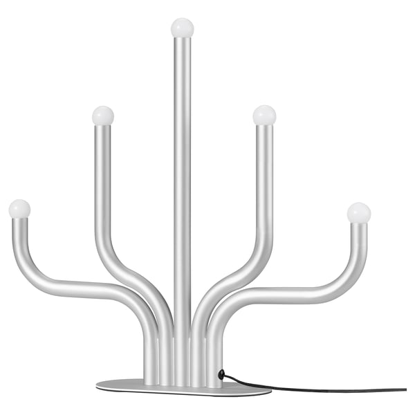 FRÖJDA silver led lampa, elegant skandinavisk design, fyra böjda armar med sfäriska lampor, snygg och funktionell.