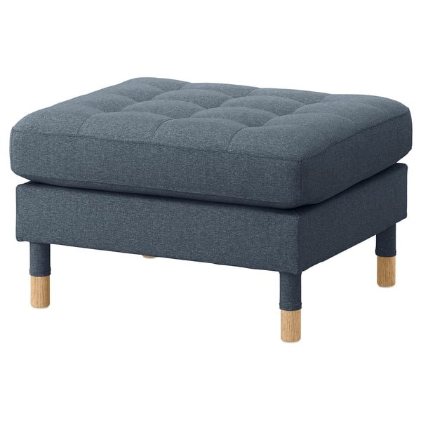 Blå fotpall i tyg LANDSKRONA, träben, fyrkantig form, mysig design.