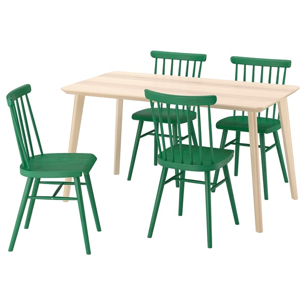 LISABO matbord: lätt träbord, fyra gröna stolar med höga ryggstöd, robust design.