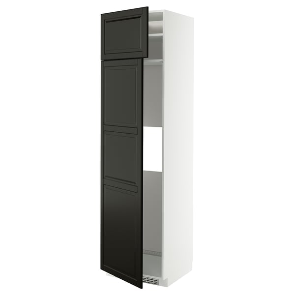 Ett svartvitt köksskåp från METOD-systemet med modern design och fasade kanter.